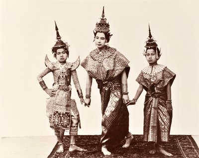 Klassische thailändische Tänzer, um 1900 von Robert Lenz